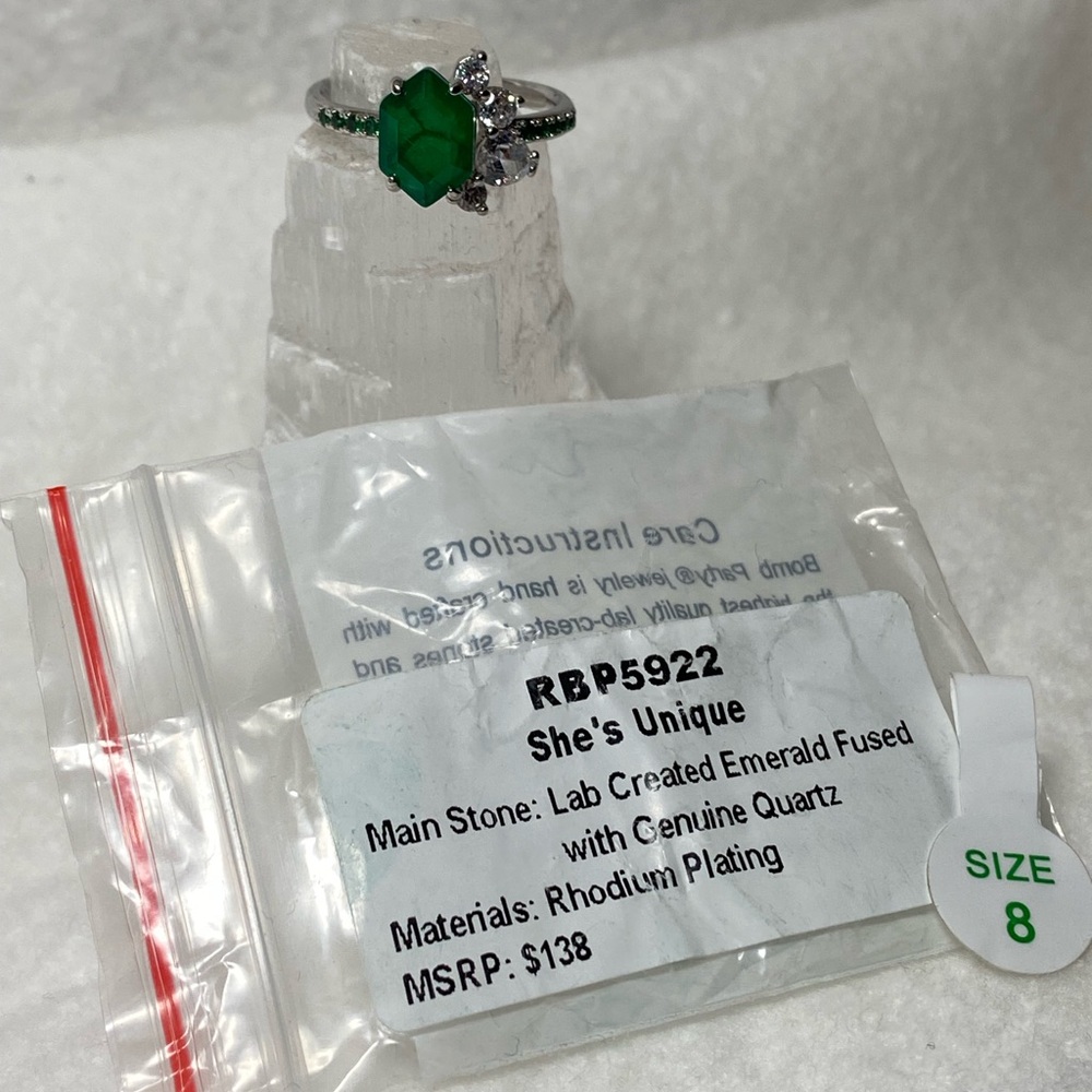 She's Unique Green Quartz Ring